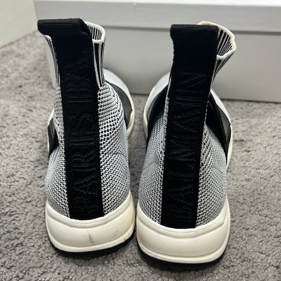 Balmain Running Cameron Knit Sneaker - Picture 5 of 9